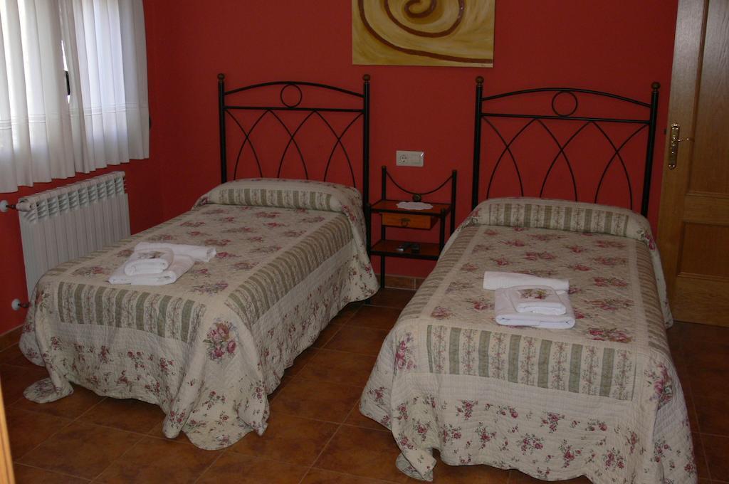Casa Marivi Hotel Niembro Room photo